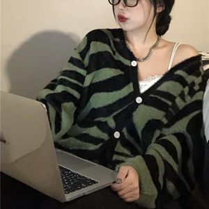 2021 autumn and winter Japanese green zebra pattern Single Breasted knitted cardigan sweater V-neck long-sleeved sweater women