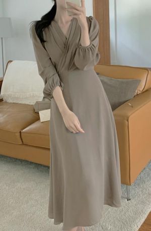 One Piece Dress New Korean Version Sweet and Gentle Temperament French Long Sleeve Pleated Medium Length Dress Women's Waist