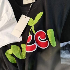 New Short sleeve T-shirt top Casual fashion clothing men's clothing women's clothing same style