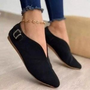 Large size shoes 35-43 spring and autumn new style buckle V-mouth casual women's single shoes fashion solid color women'