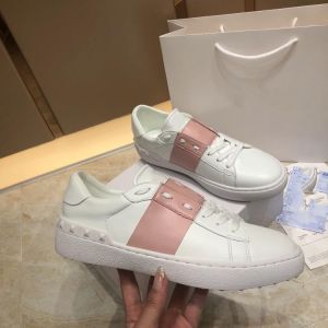 Classic casual sports shoes fashion rivet white board shoes lovers outdoor running shoes women's shoes men's casual spor