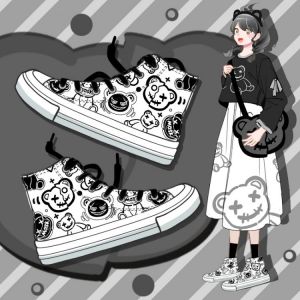 Amy and Michael 2021 Autumn Original Design Cute Graffiti Shoes Fashion Female Girl Students Hand Painted Canvas Shoes High Tops