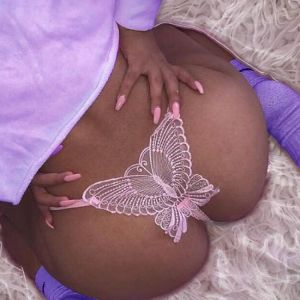 2022 New Arrival Transparent Lace Hollow Out Pearl Ladies T Panties Butterfly Sexy Thong Wholesale
