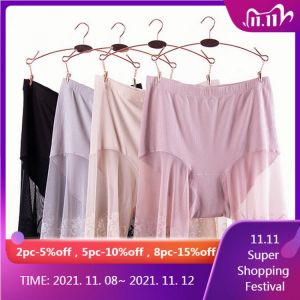 Plus Size Safety Short Pants Women Summer Seamless Under Skirt Pants Anti Chafing Boxers Female Sexy Lace Boyshorts Women
