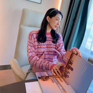Women's sweater ladies luxury brand design 1:1 Knitted long-sleeved cardigan new female letter print casual pullover sweaters