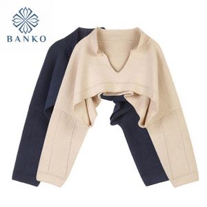 New Korean Style V-neck Short Knitted Sweaters Women Autumn Fashion Long Sleeve Sexy Streetwear Outerwear Female Crop Sweater