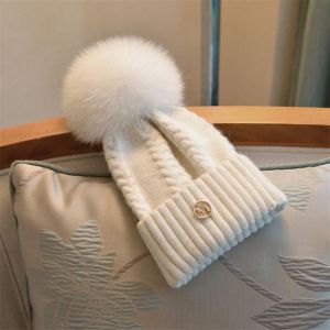 Winter Women's Natural fox Fur Pom Pom Knitted Beanies fashion Rhinestone Skullies Girls Real Fur Knit Caps Bonnet Hat