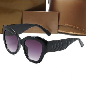 2021 New Cat Eye Sunglasses Women Letter Sun Glasses Luxury Brand Designer Cateye Sexy Frame Rhinestone Eyewear Oculos De Sol