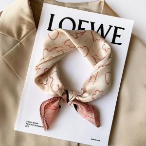 Bear Print 100% Real Silk Scarf Women Fashion Neckerchief Female Headscarf Neck Scarves Shawl Foulard Headband Bandana Hijab
