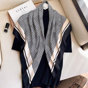 2021 New Fashion Plaid 90x90 Square Scarf Women's High Quality Printed Silk Scarf Women's Sunscreen Beach Silk Scarf