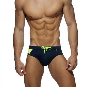 Blue/Red Men's Bikini Swimwear 2021 Simple Patchwork Nylon Briefs With/Without Sponge Pad Comfort Beach Shorts Sexy Swim Trun