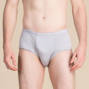 Men's silk underpants mid waist thin mulberry silk triangle underpants comfortable, breathable and loose shorts in summer 911
