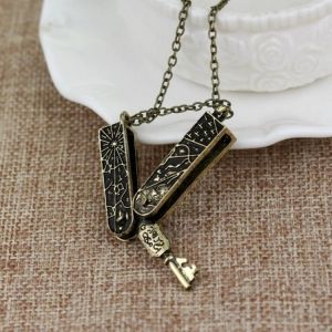 Retro Grimm Can Be Opened Key Shape Pendant Necklace Men's Fashion Sliding Pendant Chain Necklace Accessories Vintage Jewelry