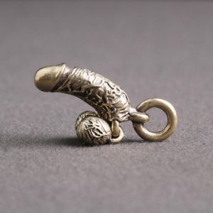 Creative Brass Male Penis Pendant Keychain Pendant Fun Simulation Chick Personality Pendant Mini Male Genitals Car Keychain