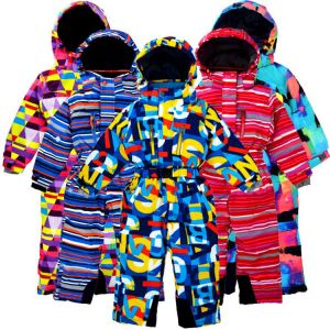 2022 children's winter outdoor one-piece ski suit, wind and snow, plus velvet thickening, suitable for 3-10 years old.