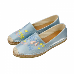 Exquisite Chinese style handmade women's casual shoes sell the best silk upper flat bottom girls' sports shoes