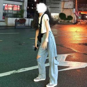 Chic Elegant Chic Hong Kong Style High Waist Jeans Women's Summer Loose Design Small Slimming Versatile Ripped Pants
