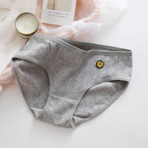 Women Small Daisy Printed Panties Hot Sale Korean Style Ladies Underwear Breathable Briefs Lingerie WDC5978