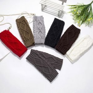 1 Pair Rhombic Knitted Fingerless Gloves Arm Warmer Mitten Solid Color Combing Fine Wool Cable Gloves Thick t Knitted Arm Sleeve