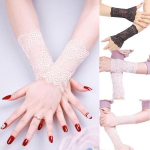 Summer Lace Arm Sleeve Cover Short Gloves Floral Figerless Driving Non-slip Thin Gloves Sun Protection Fishnet Short Arm Sleeves