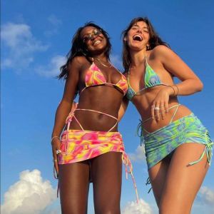 2 Pieces Suit Set, Women’ s Floral Print Strappy Bikini Tops+ Package Hip Skirt for Summer, Purple/Green/Blue, S/M/L