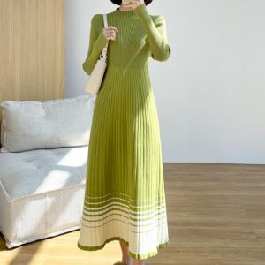 Women Autumn Half Turtleneck Knitted Midi Dresses Long Sleeve Winter Thicken Vintage Casual Vestido Fashion Loose Patchwork Robe