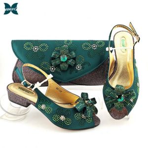 2020 New Arrival Italian Design Hot Selling Fashion Unqie Style Ladies Shoes and Bag Set Decorated With Rhinestone in Avocado