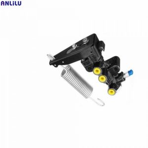 Brake Distributor Load Sensing Valve MB618320 Suitable for Mitsubishi Pickup Triton L200 MB618321