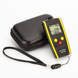 HT-611 Tester Quick Response Professional LCD Digital Display Alcohol Detector for drunk driving Alcohol  Breathalyzer alcotest