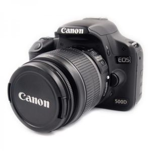 Canon EOS 500D Digital SLR Camera with 18-55mm II  lens 15MP - APS-C CMOS Sensor Face Detection Focusing