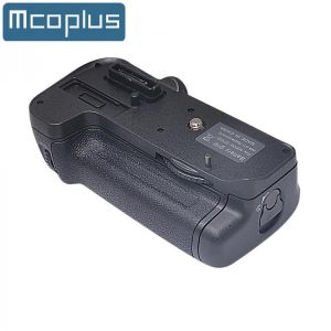 Mcoplus MB-D11 Vertical Battery Grip Holder for Nikon D7000 Digital SLR Camera work with EN-EL15 Battery