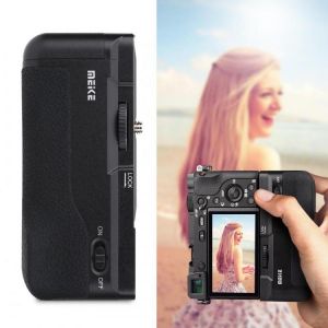 MEIKE Camera Battery Grip Holder Professional Replacement Vertical Battery Grip Holder For Sony a6300/a6000 DSLR camera Grip