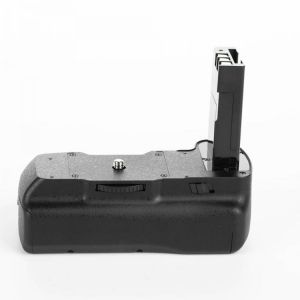 Pro Battery Grip For Nikon D3000 D40 D40X D60 D5000 DSLR Cameras