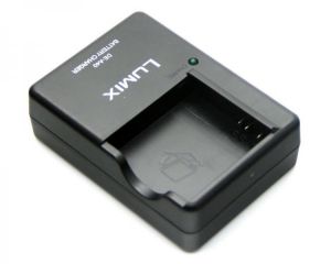 Battery Charger for Camera Panasonic LUMIX DE-A40 DE-A12 DE-A40B DeA40 CGA-S008 S008E DMW-BCE10 BCE10 DMC-FS3 FS5 FS20 FX38 FX3