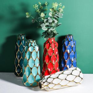 European Geometric Grid Ceramic Vase Bedroom Wine Cabinet Table Decoration Hydroponics Art Irregular Flower Vase Home Decoration