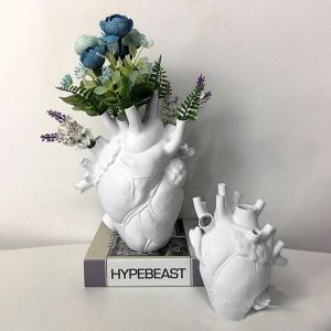 Anatomical Heart Shape Flower Vase Nordic Style Flower Pot Dried Vases Sculpture Desktop Plant Pot for Home Decor Ornament Gifts