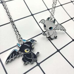 New Fashion Charm Cartoon Pendant Necklace Male and Female Couple Honey Friend Gift Pendant Butterfly Wholesale