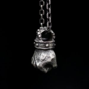 Brave Fist Power Holds The Fist and Necklace Chain Pendants Punk Rock Hip Hop for Male Boy Fashion Jewelry Gift