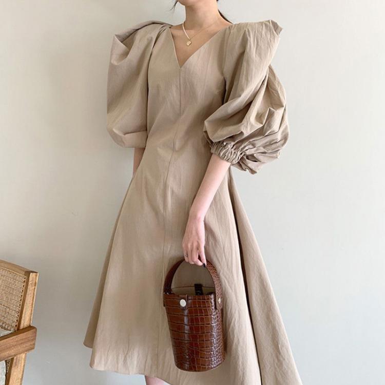 all in one place בגדי נשים 2021 Summer Dress Korean Chic French Slim V-neck Dresses Waist Length Over Knee Large Swing Bubble Sleeve Dress For Women