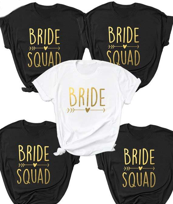 all in one place בגדי נשים Bachelorette Bride Party Shirt Bride Squad Arrow Heart T-Shirt Feminine Slogan grunge Tops Girl Squad Tee Bride Squad Couple top
