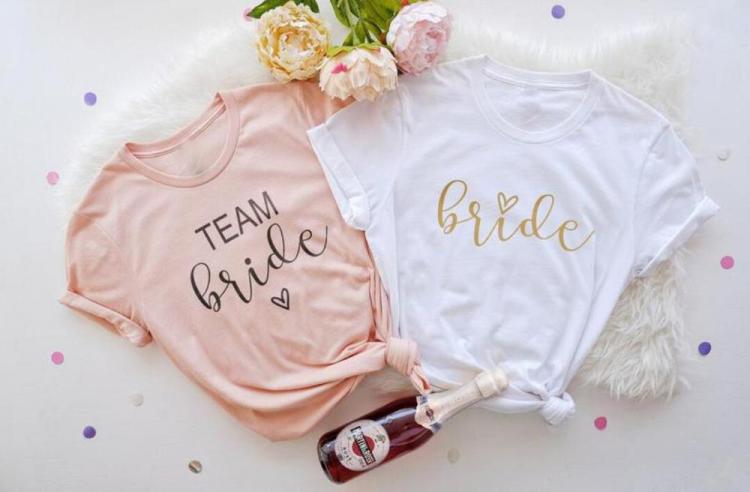 all in one place בגדי נשים Couple T-shirt Team Bride and Bride Shirts Bridesmaid tshirts Bride Shirt fashion casual aesthetic 100%cotton tee tops