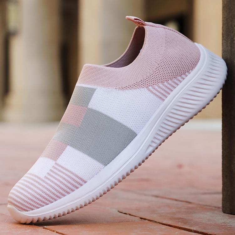 all in one place בגדי נשים Sneakers Women Walking Shoes Woman Lightweight Loafers Tennis Casual Ladies Fashion Slip on Sock Vulcanized Shoes Plus Size 2021