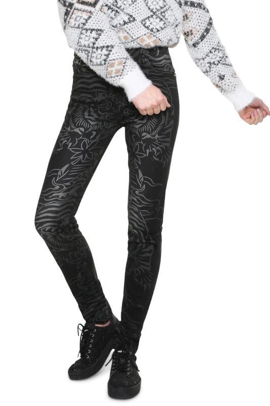 all in one place בגדי נשים Exquisitely embroidered jeans in Spanish style
