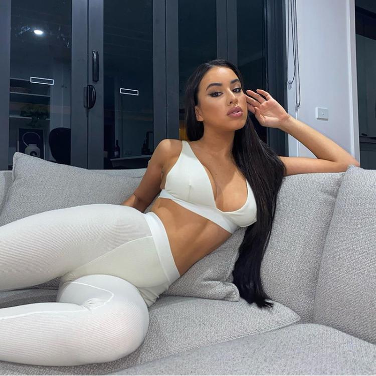all in one place בגדי נשים 2021 Sleeveless V-Neck Crop Tops Leggings 2 Pieces Set Winter Women Fashion Streetwear Outfits Sportswear Tracksuit