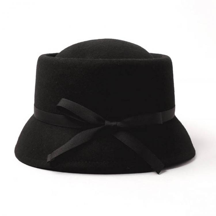 all in one place אביזרי נשים New Wool Felt Cloche Winter Hat Women Asymmetric Brim Ribbon Fedora Hat Lady Church Derby Party Fashion Collapsible Warm Hat
