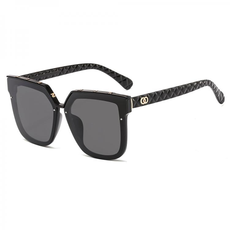 all in one place אביזרי נשים Fashion Luxury Polarized Sunglasses For Women Brand Design Classic Retro Ladies Summer Party Sports Polaroid Sun Glasses Goggle
