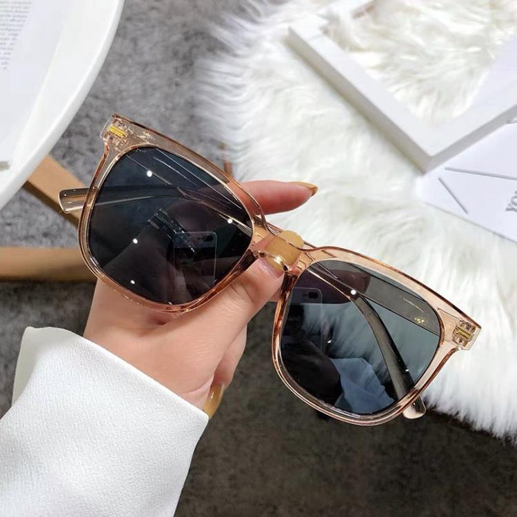 all in one place אביזרי נשים Summer Square Sunglasses for Lady Fashion Trendy Style Sun Glasses Vintage Shades Goggles UV400 Protection Streetwear Eyewear