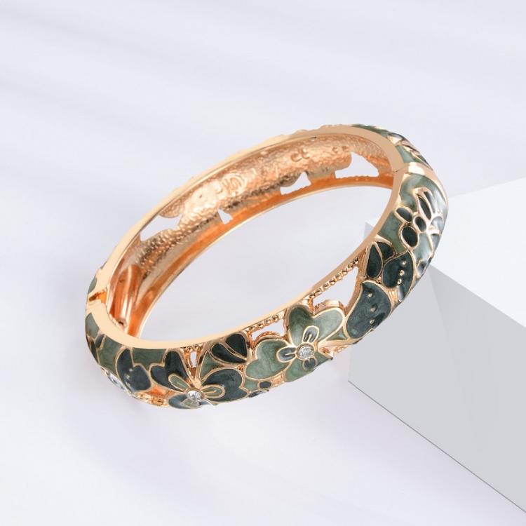 all in one place אביזרי נשים UJOY Enameled Four-Leaved Clover Cuff  Bangles Gift Hollow Bracelets Lady's Accessories Fashion Jewelry  Women's