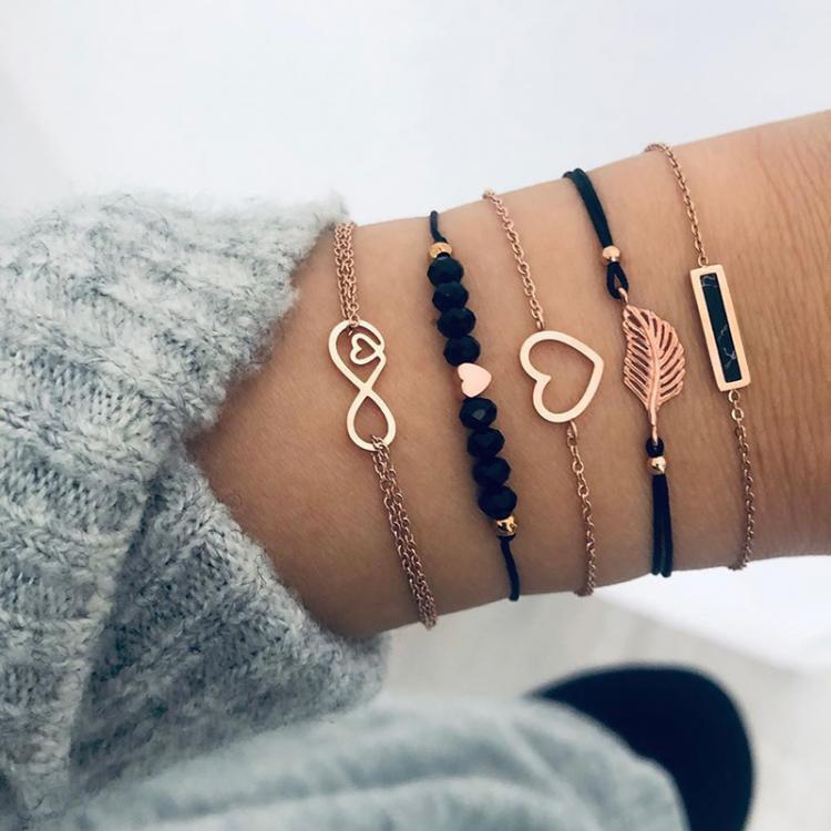all in one place אביזרי נשים 6 pcs/set Love Heart Infinity Symbol Charm Bracelets for Woman Gold Link Chain Bracelets Hollow Feather Black Beads Braclet Girl