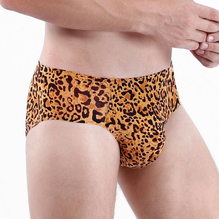 all in one place בגדי גברים Hot Sexy Ice Silk Underwear Men's Brief Seamless Breathable Male Panties Leopard Printing  Comfortable Low Waist Soft Underpa